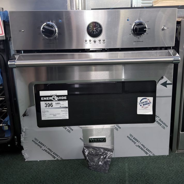 Viking* Professional 5 Series 29.5" Built-In Single Electric Convection Wall Oven - Stainless steel