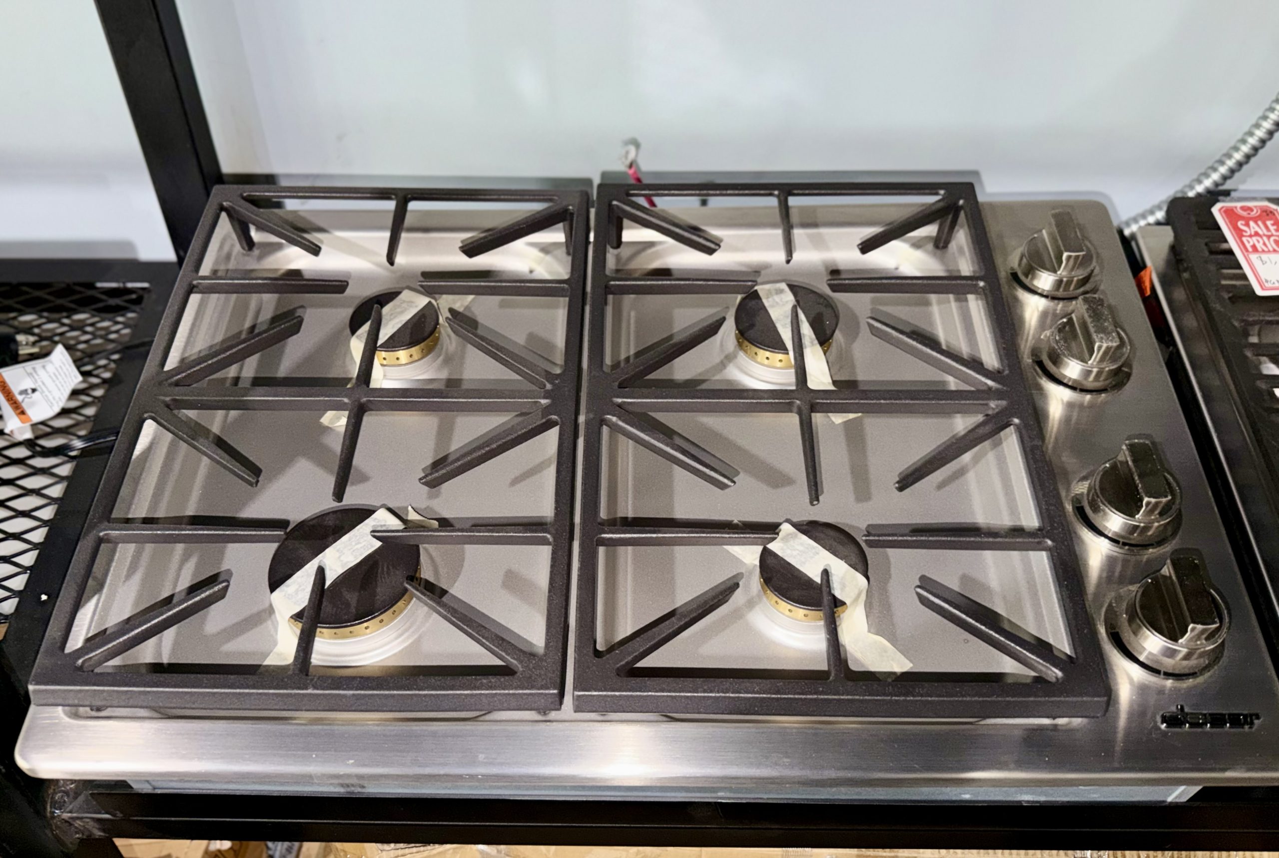 Dacor - Professional 30" Built-In Gas Cooktop with 4 burners with SimmerSear , Natural Gas - Silver Stainless Steel - Image 3