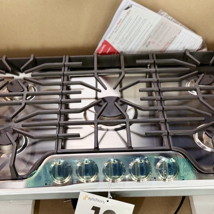 Frigidaire 36" 5A Gas Cooktop in Stainless Steel
