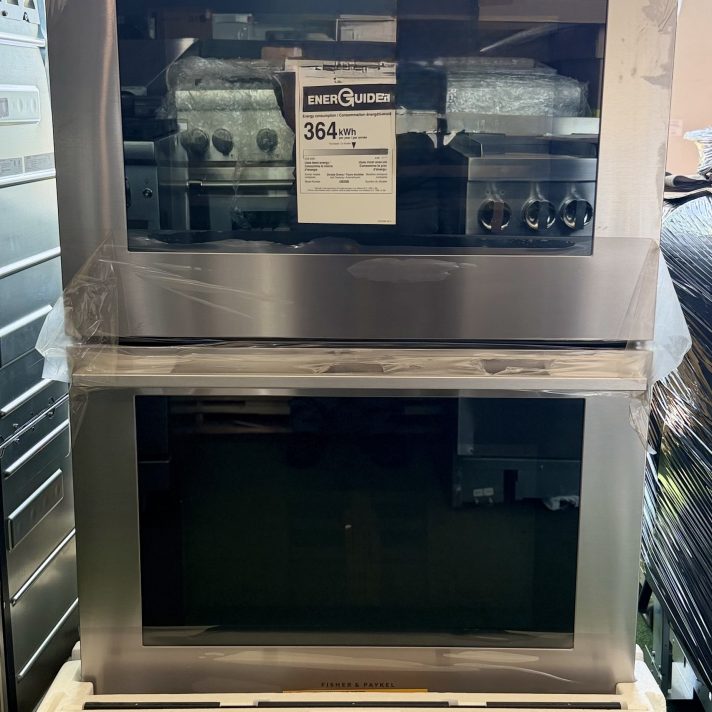 Fisher & Paykel 30" Series 9 Contemporary Self-Cleaning Double Oven