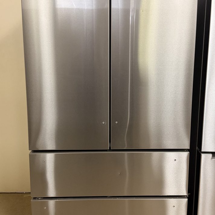 Bertazzoni - 21 Cu. Ft. 2 Bottom-Freezer French Door Refrigerator with Automatic Ice Maker - Stainless Steel