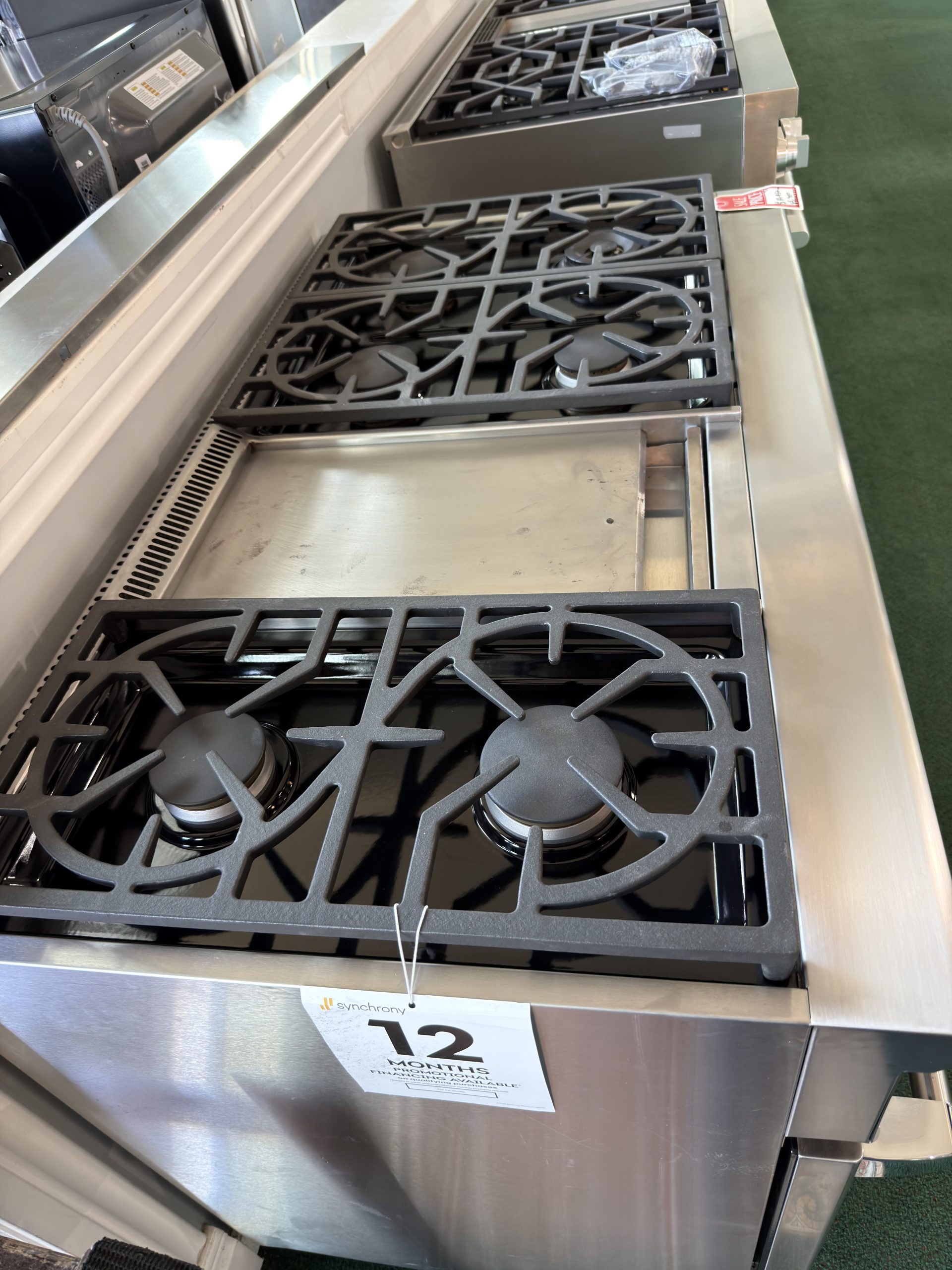 American Range- Heritage Classic Series 48" Range with 6 Burners and Center Griddle - Image 4