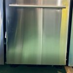 ZLINE 24 in. Top Control Dishwasher with Stainless Steel Panel and Modern Style Handle, 52dBa