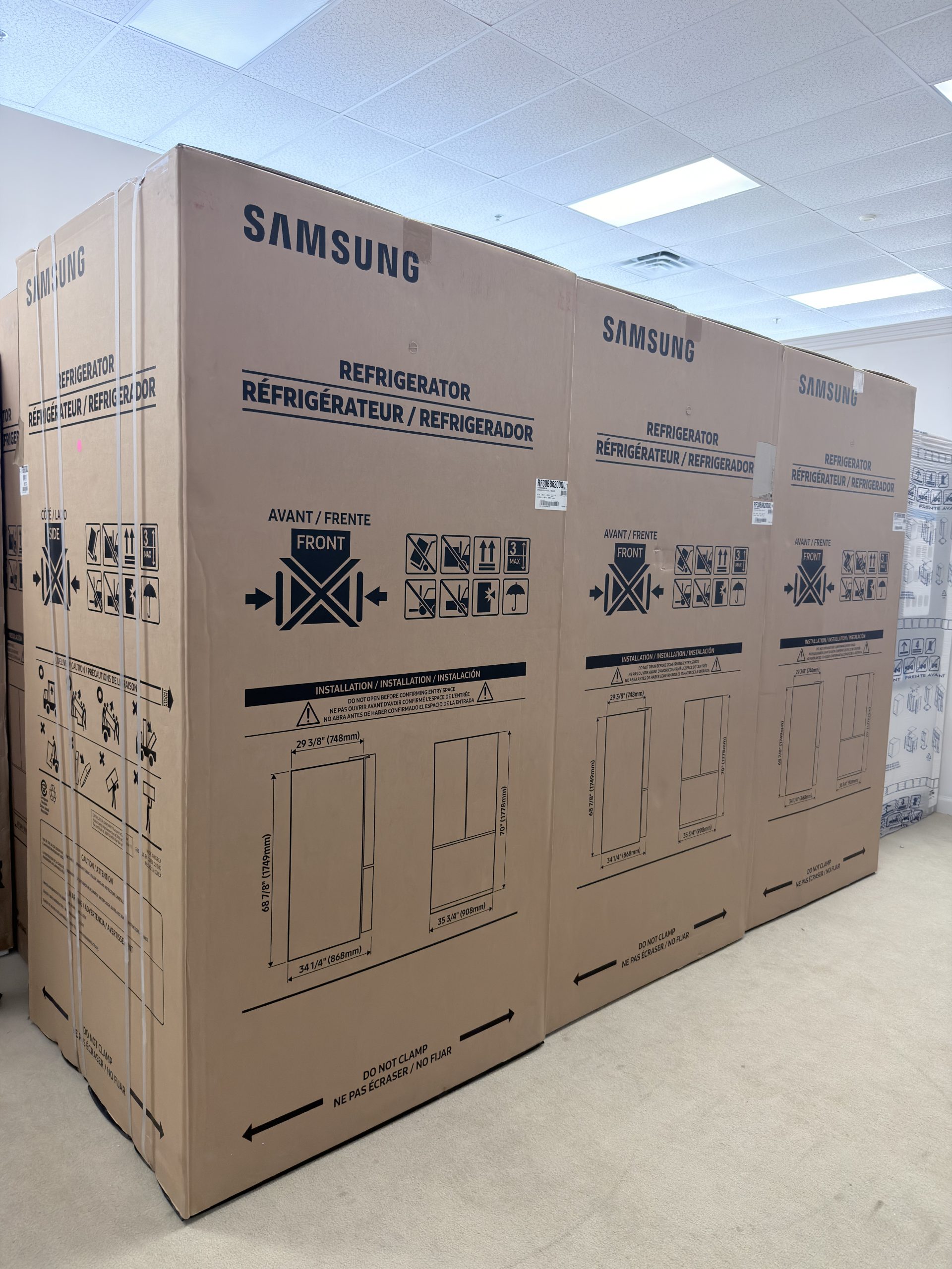 Samsung* - BESPOKE 30 cu. ft. 3-Door French Door Smart Refrigerator with AutoFill Water Pitcher - Stainless Steel - Image 3