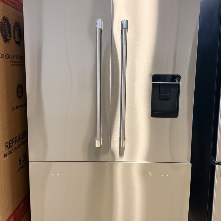 Fisher & Paykel - 36 in. Wide ActiveSmart 16.8 Cu. Ft. 36 in French Door Built-In Refrigerator - Custom Panel Ready - Open Box - Good