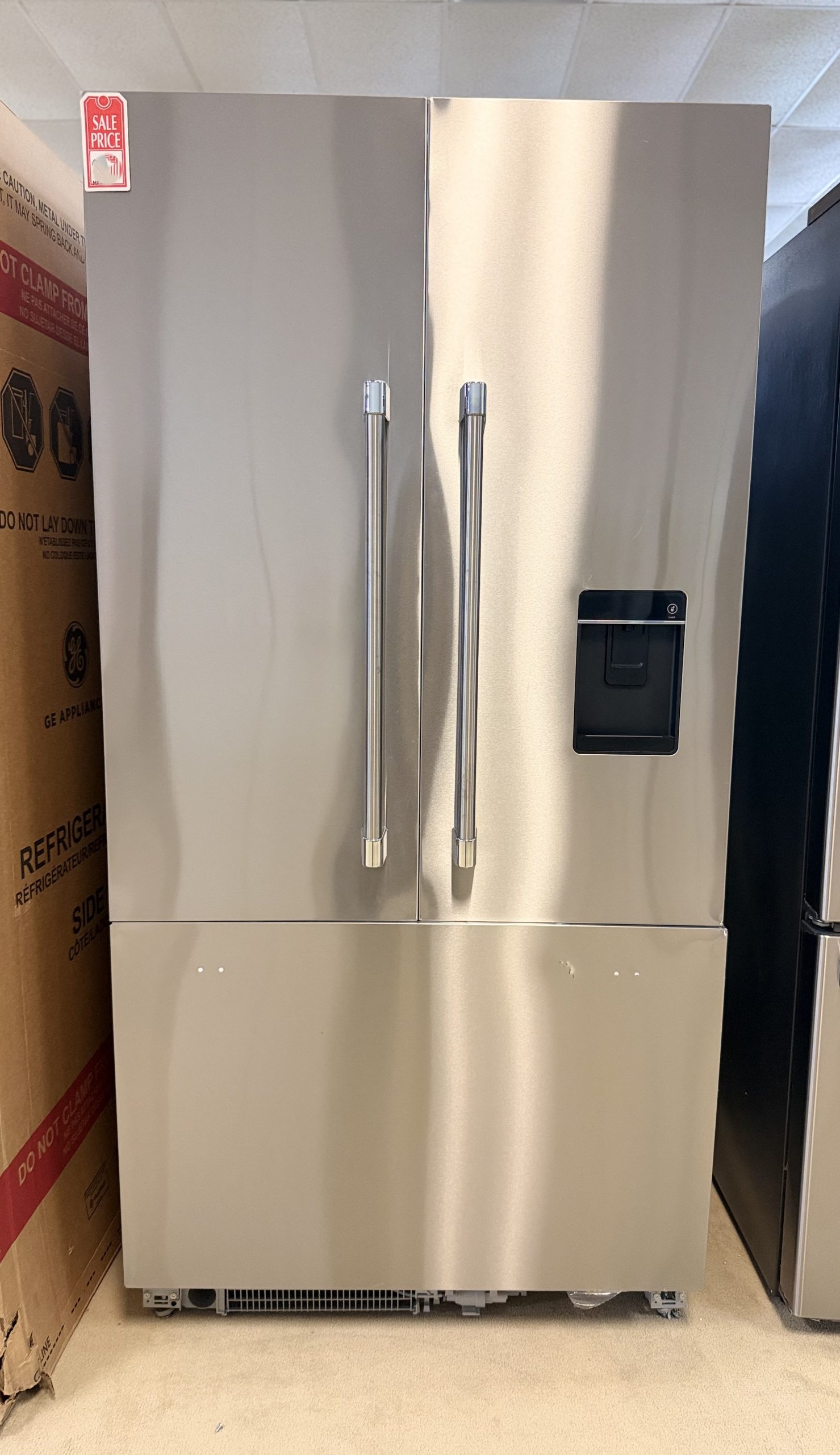 Fisher & Paykel* 36 in. Wide ActiveSmart 16.8 Cu. Ft. 36 in French Door Built-In Refrigerator - Custom Panel Ready - Open Box - Good