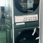 Samsung BESPOKE - 5.3 Cu. Ft. Washer with AI OptiWash and 7.6 Cu. Ft. Gas Dryer - Satin Green
