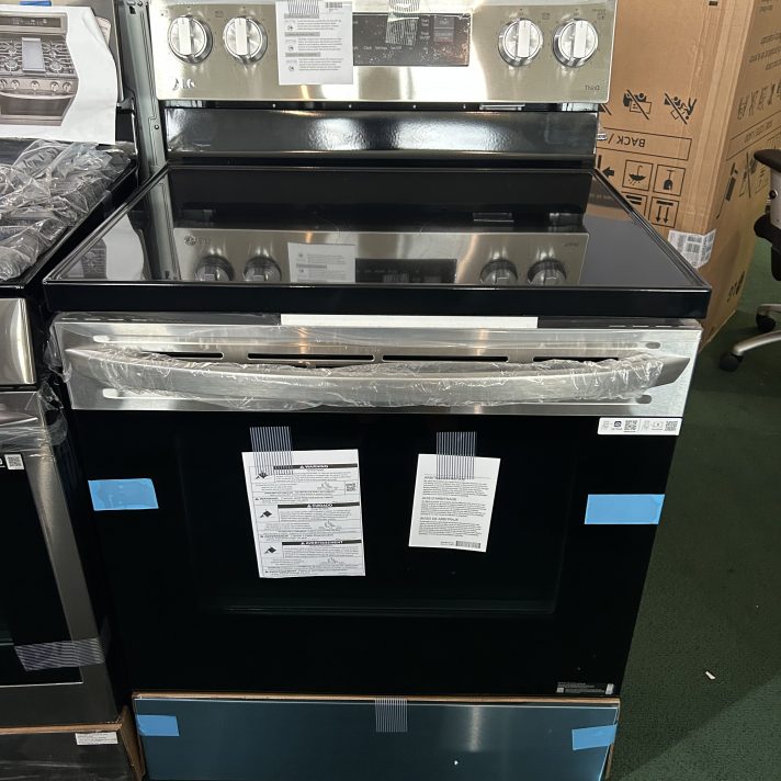 LG 30-in Glass Top 5 burners 6.3-cu ft Freestanding Electric Range -Stainless Steel