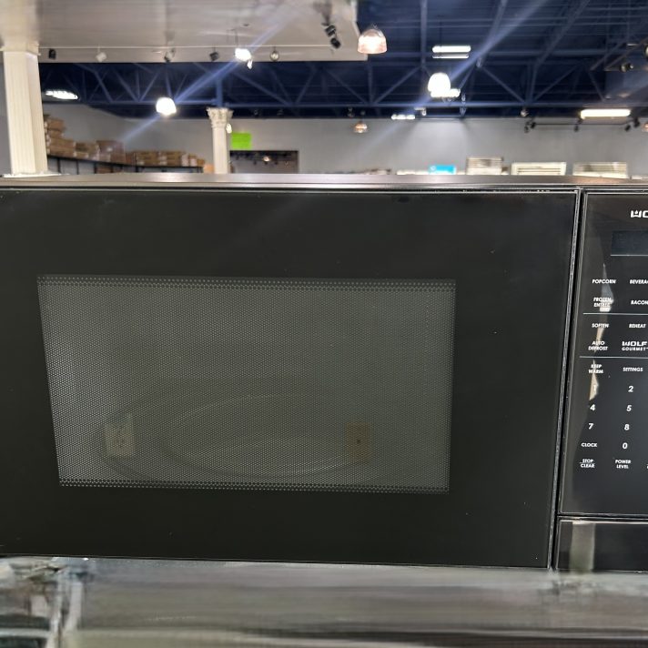 Wolf- 24" Standard Microwave Oven