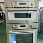 Thermador - Professional Series 30" Built-In Electric Convection Wall Oven with Built-In Microwave - Stainless steel