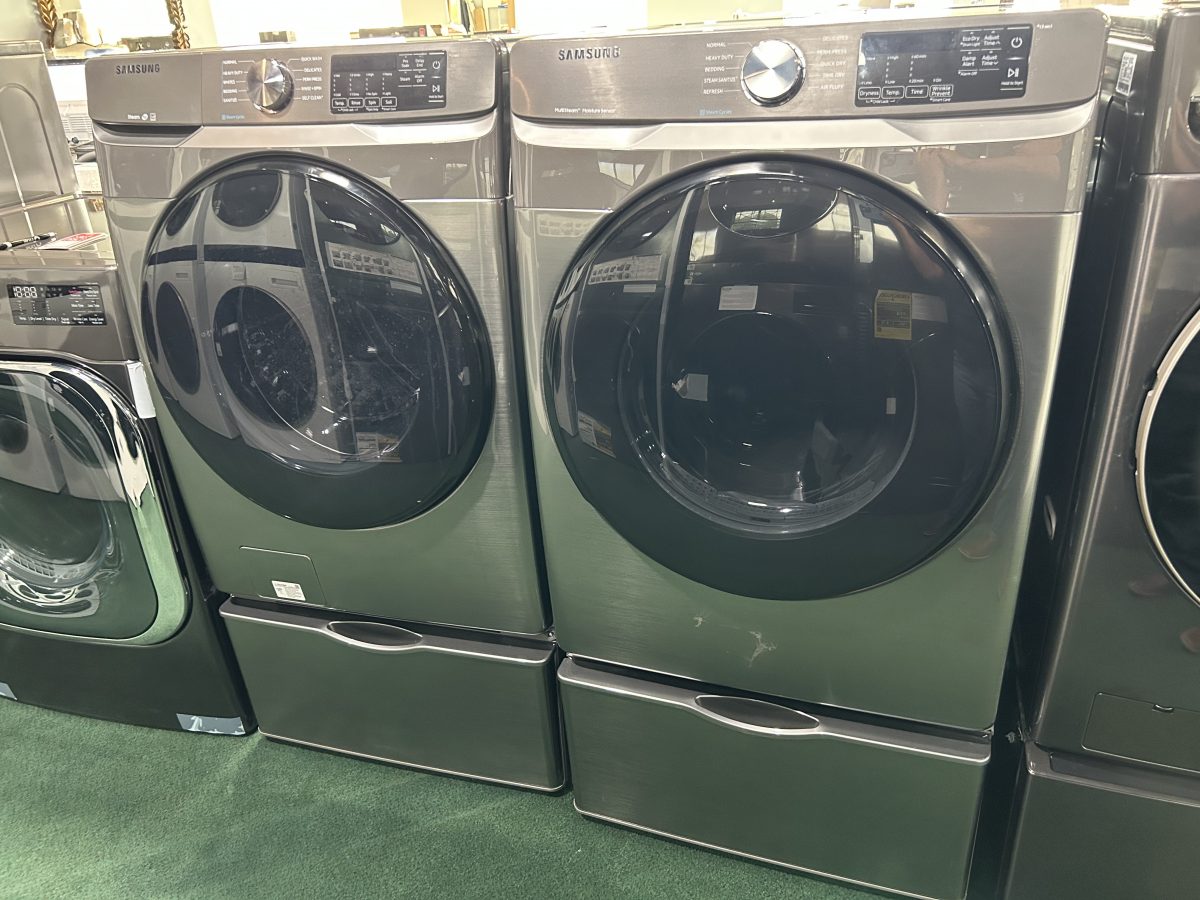 Package - Samsung - 4.5 Cu. Ft. High-Efficiency Stackable Smart Front Load Washer with Steam and Super Speed Wash and 7.5 Cu. Ft. Stackable Smart Electric Dryer with Steam Sanitize+ - Platinum + 2 Pedestals