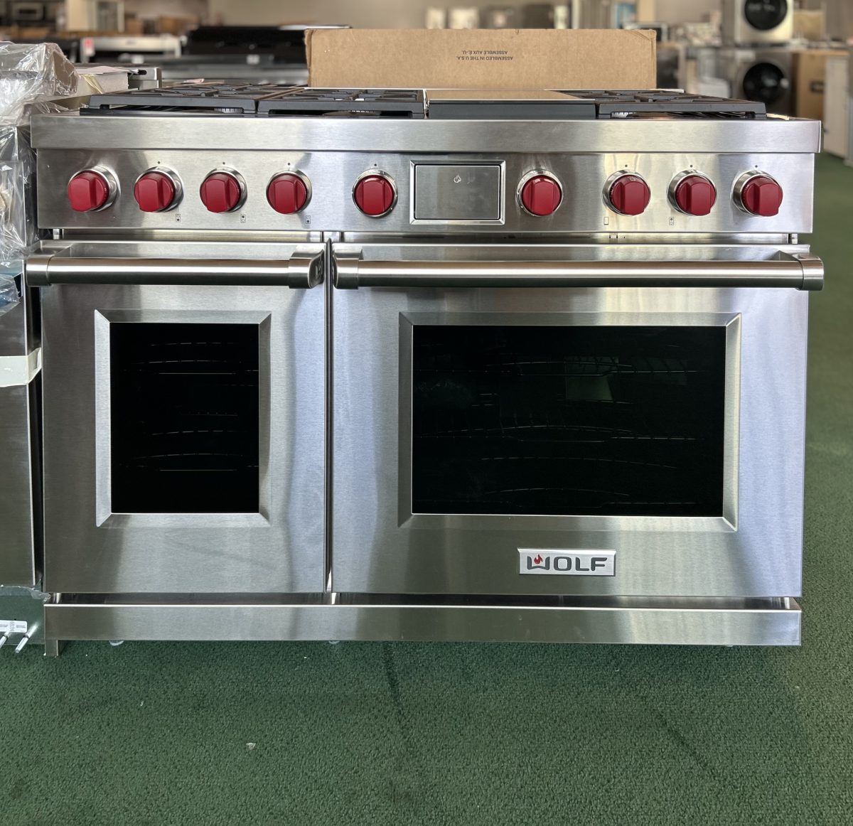 WOLF- 48" Dual Fuel Range - 6 Burners and Infrared Griddle