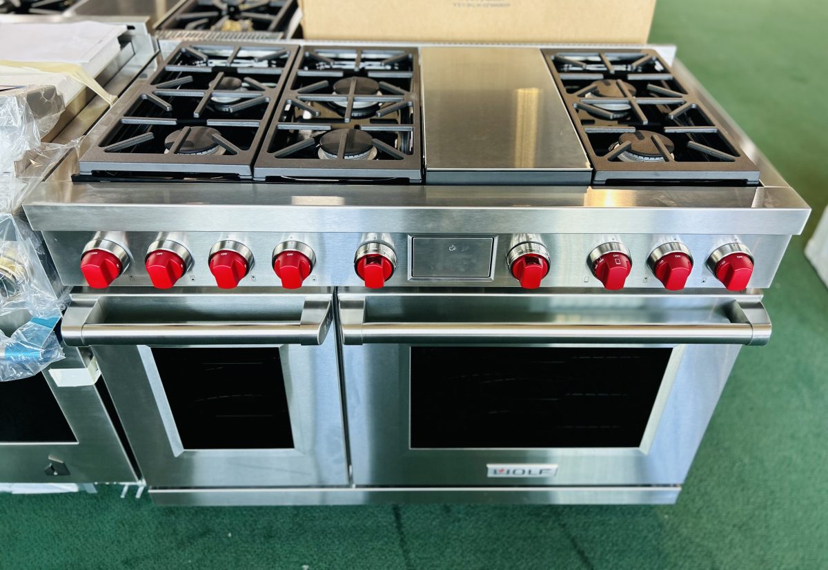 WOLF- 48" Dual Fuel Range - 6 Burners and Infrared Griddle - Image 2