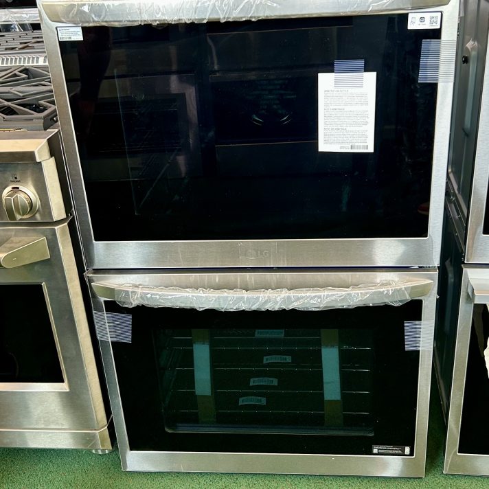 LG LG - 30" Smart Built-In Electric Convection Double Wall Oven with Air Fry - Stainless Steel