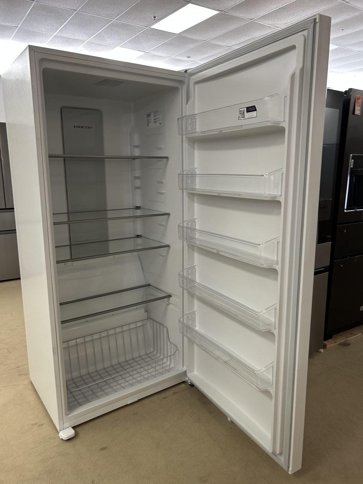Frigidaire 20 Cu. Ft. Garage Ready Upright Freezer - Image 2