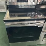 LG 30-in Glass Top 5 burners 6.3-cu ft Freestanding Electric Range ( Stainless Steel )
