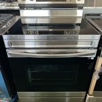 Samsung 30-in Glass Top 5 burners 6.3-cu ft Air Fry Convection Oven Freestanding Electric Range Fingerprint Resistant Stainless Steel