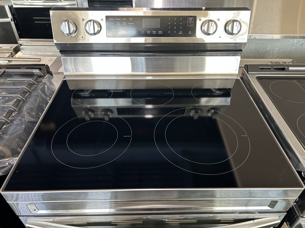 Samsung 30-in Glass Top 5 burners 6.3-cu ft Air Fry Convection Oven Freestanding Electric Range Fingerprint Resistant Stainless Steel - Image 2