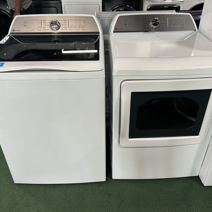 GE Profile 5-cu ft High-Efficiency Impeller Washer and Dryer Set White