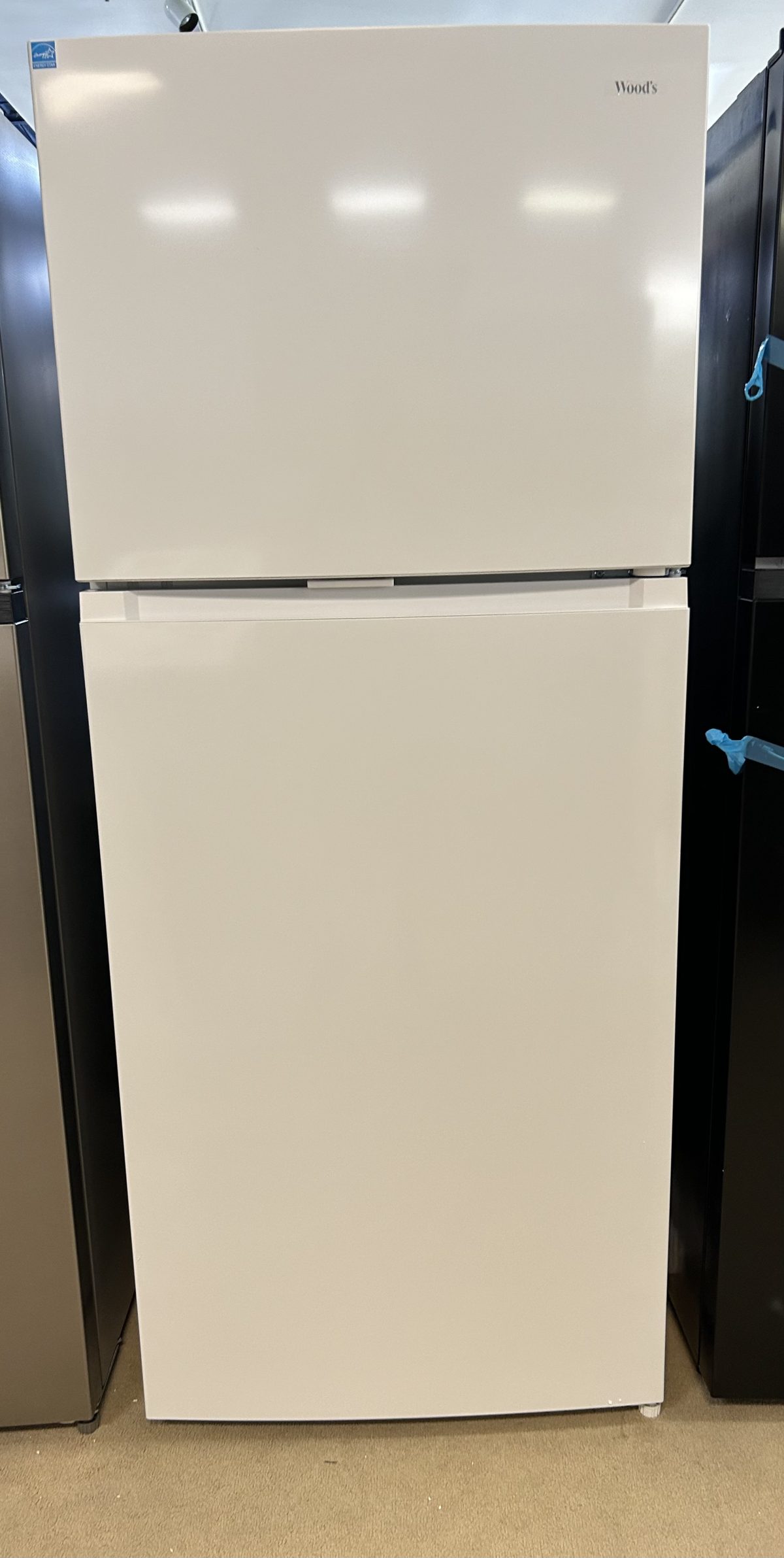 Wood’s 18 cu. ft. Frost-Free Fridge with Top Mount Freezer in White