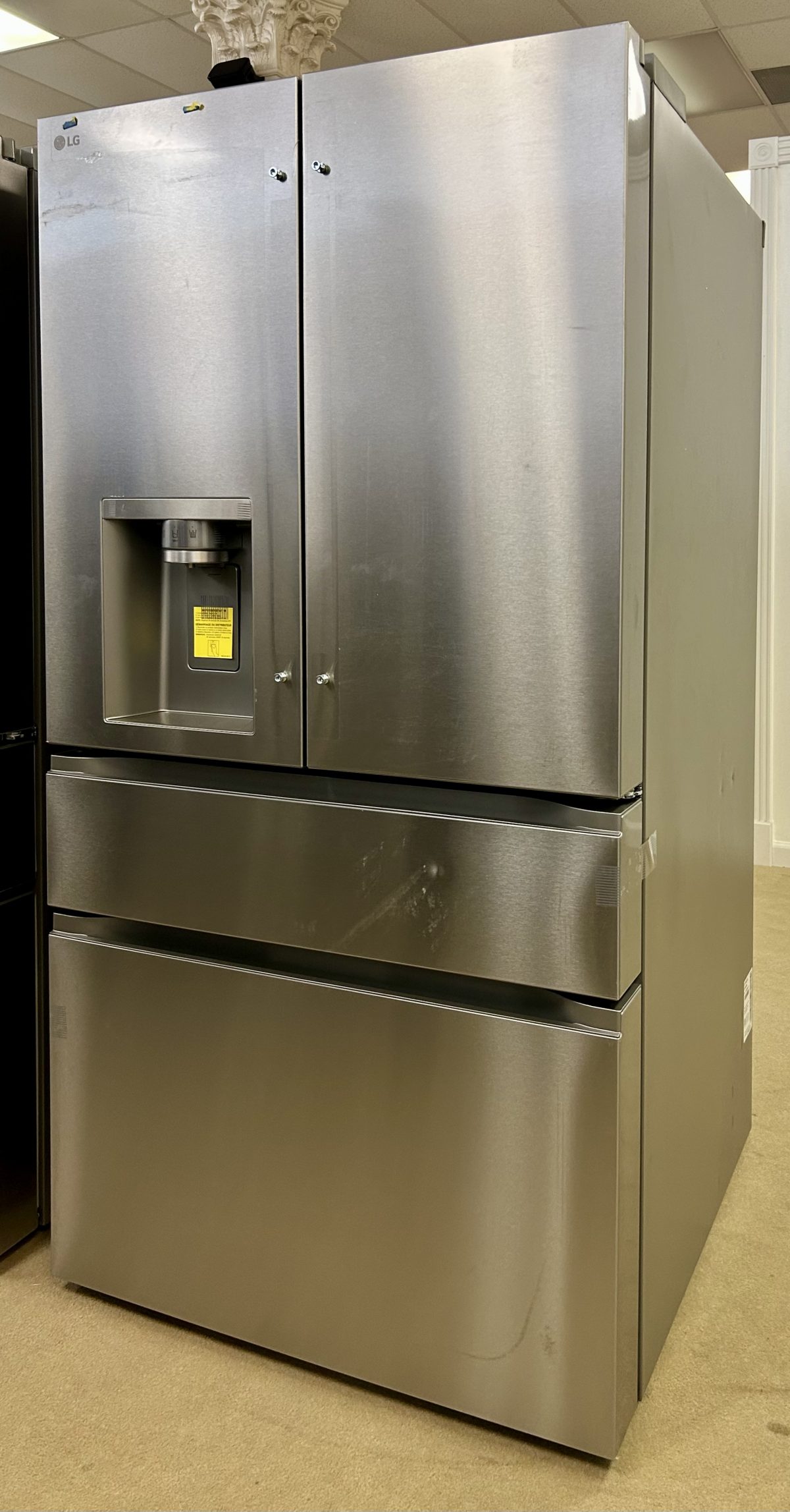 LG - Standard-Depth MAX 28.6 Cu. Ft. 4-Door French Door Smart Refrigerator with Full-Convert Drawer - PrintProof Stainless Steel - Image 2