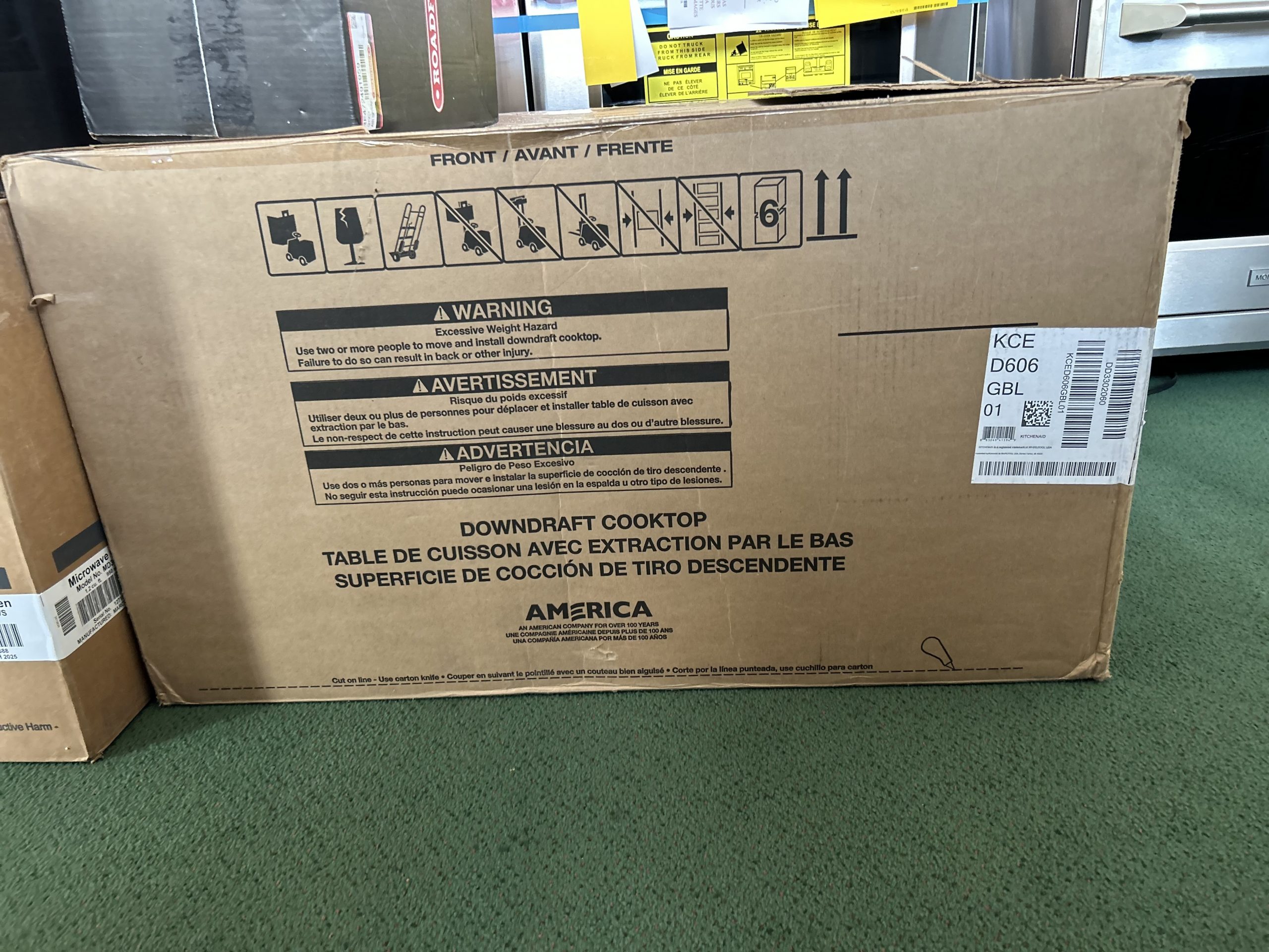 KitchenAid - 36" Electric Cooktop - Black - Image 4