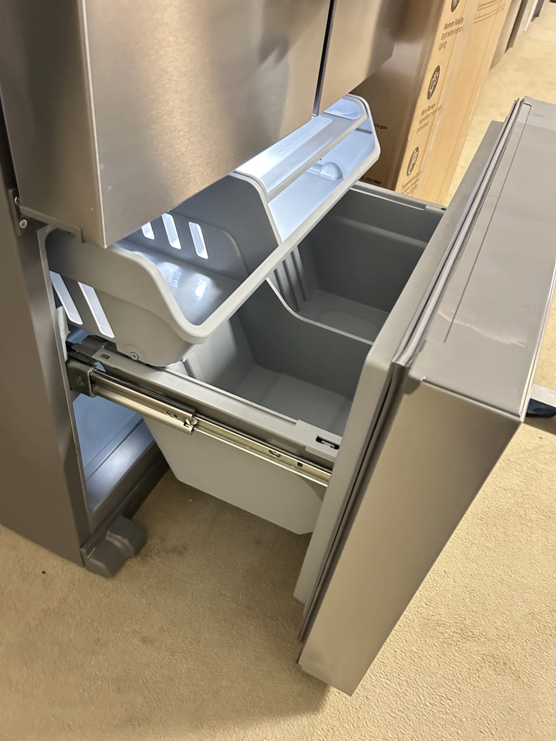 KitchenAid - 23.8 cu. ft. 36" Counter-Depth French Door Platinum Interior Refrigerator with PrintShield Finish - Stainless Steel with PrintShieldâ„¢ Finish - Image 3