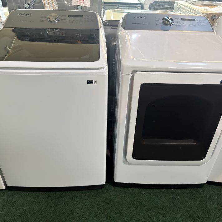 Package - Samsung - 5.2 Cu. Ft. High-Efficiency Smart Top Load Washer with Super Speed Wash and 7.4 Cu. Ft. Smart Electric Dryer with Steam Sanitize+ - White