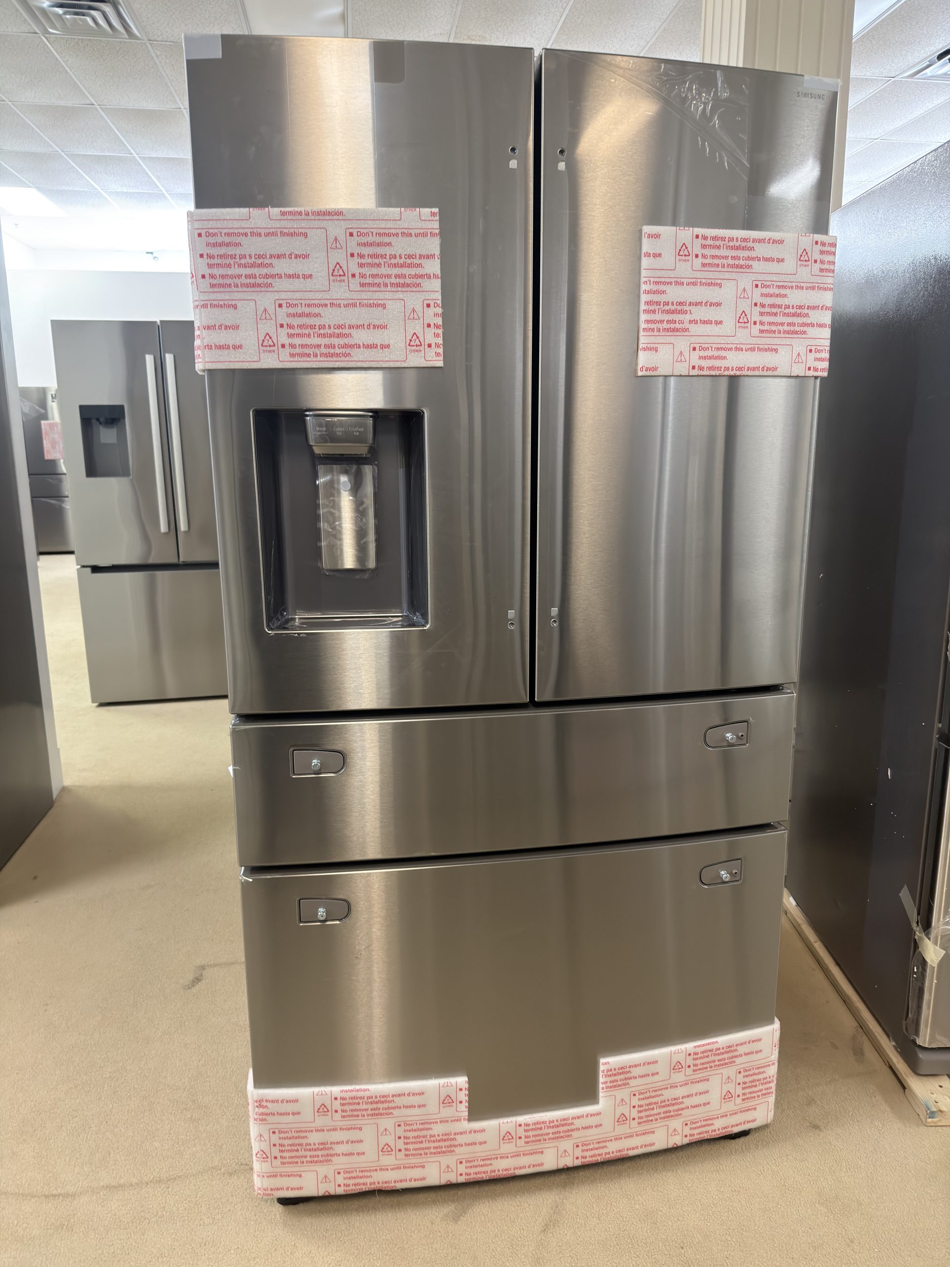 Samsung - 28 Cu. Ft. 4-Door French Door Smart Refrigerator with FlexZone Drawer - Stainless Steel