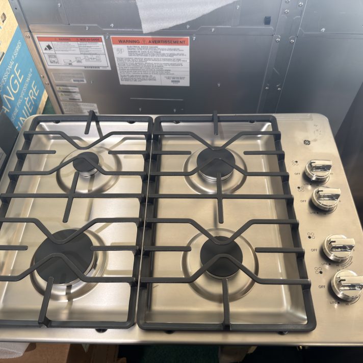 GE - 30" Built-In Gas Cooktop - Stainless Steel