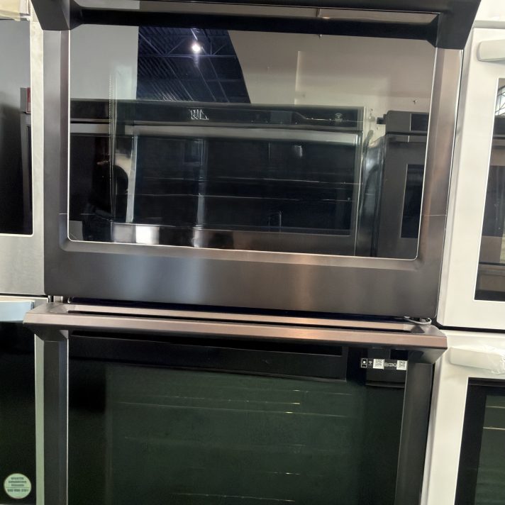 Samsung 30" Smart Double Wall Oven with Flex Duo in Black Stainless Steel