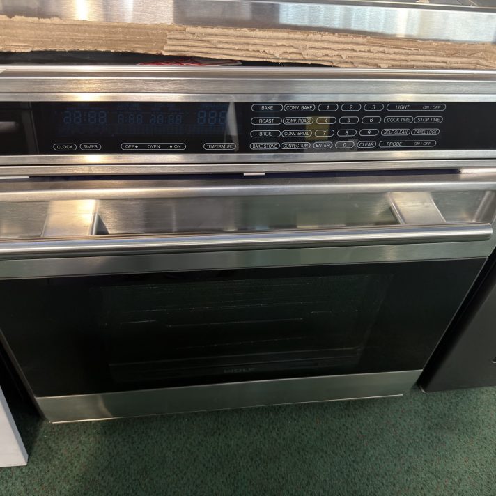 Wolf*30" Series 30 Inch Single Electric Wall Oven Unframed door Stainless Steel