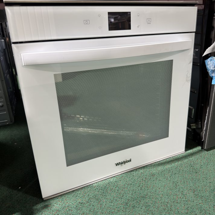 Whirlpool 24 Inch single Smart Electric Wall Oven- White