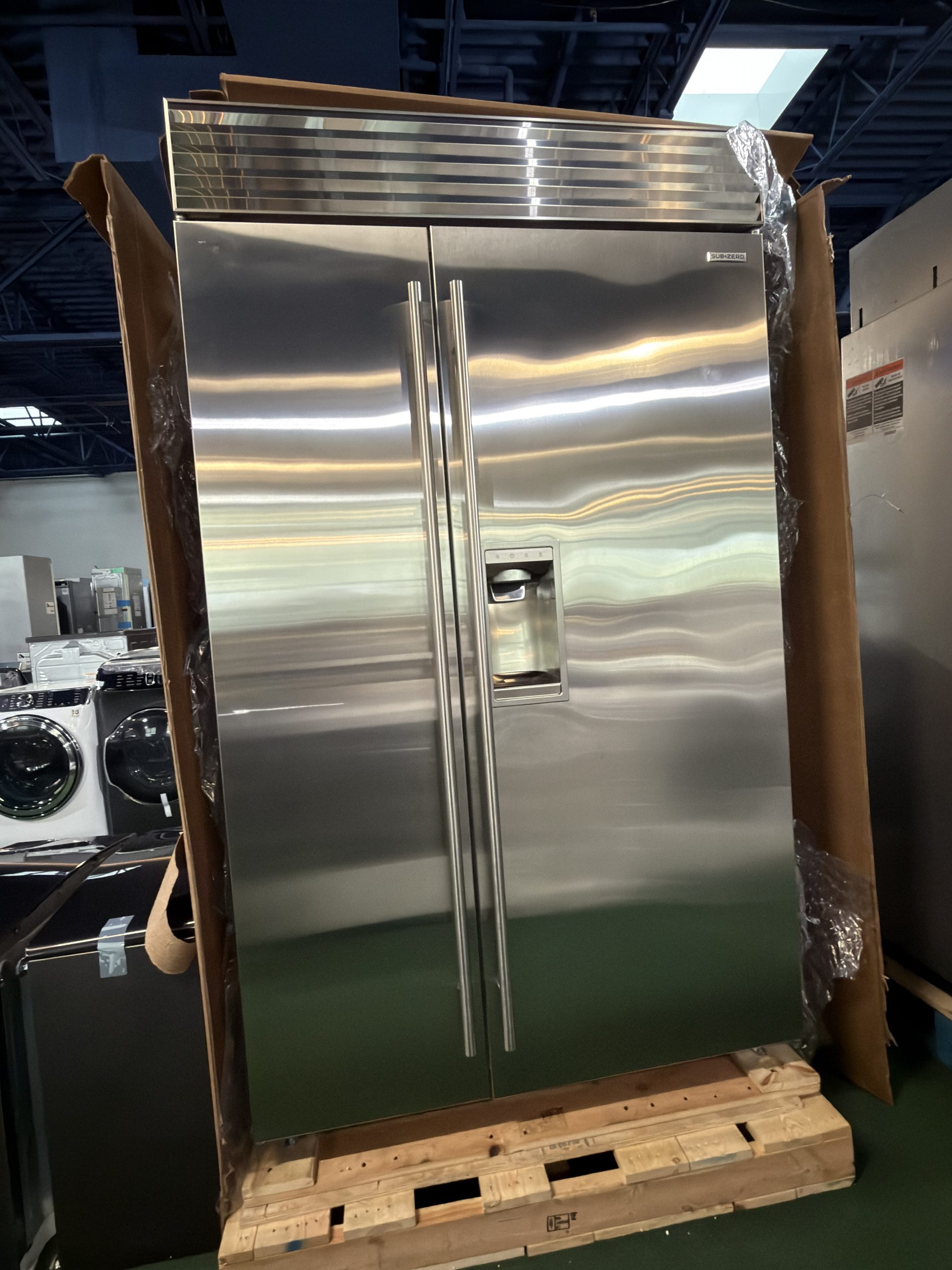 SUB-ZERO 48" Classic Series Side-by-Side Refrigerator/Freezer with Dispenser Stainless Steel, Pro Handle.