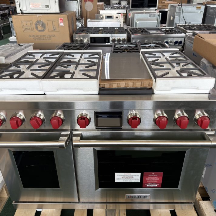 WOLF* 48" Dual Fuel Range - 6 Burners and Infrared Griddle