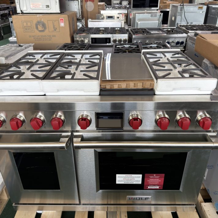 WOLF* 48" Dual Fuel Range - 6 Burners and Infrared Griddle