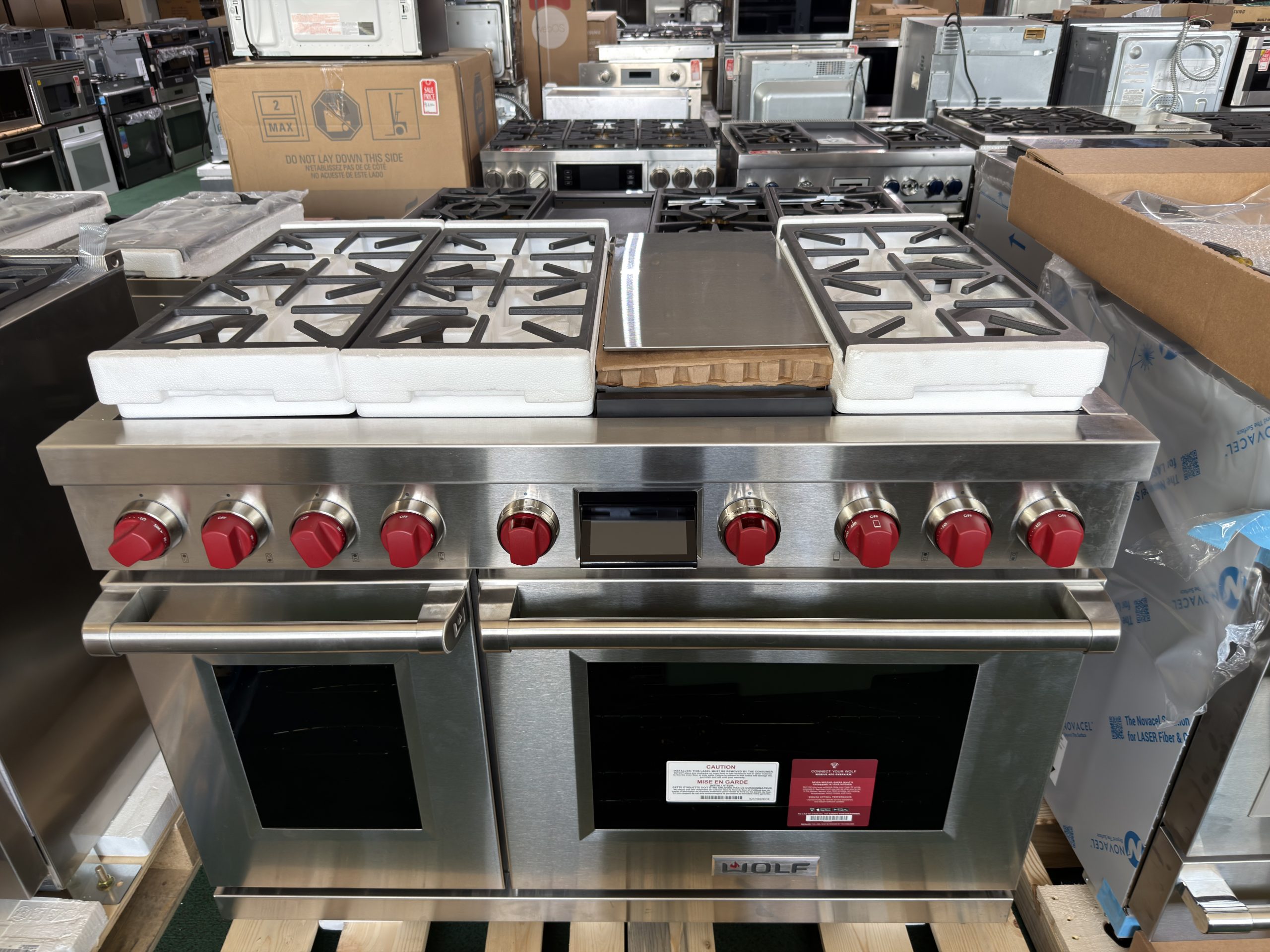 WOLF* 48" Dual Fuel Range - 6 Burners and Infrared Griddle