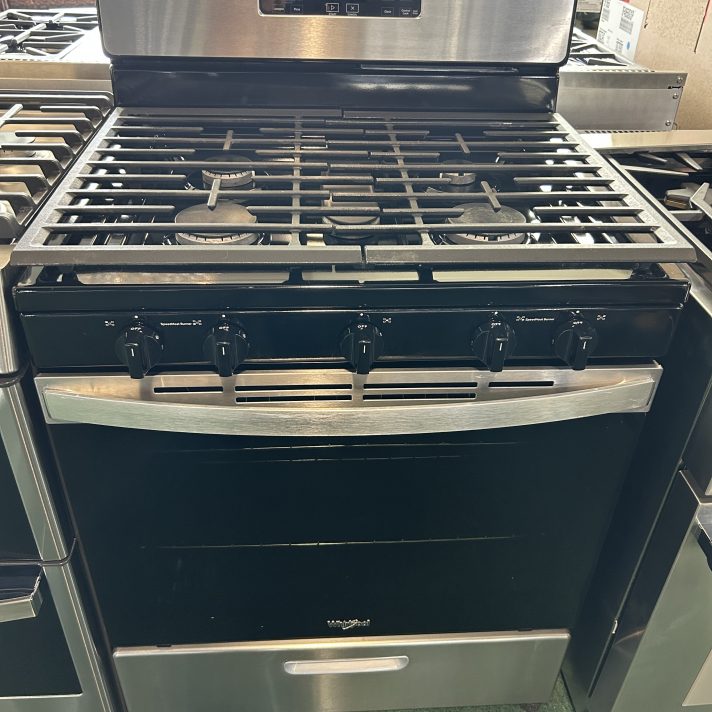 Whirlpool 30 Inch Freestanding Gas Range with Edge to Edge Cooktop - Stainless Steel