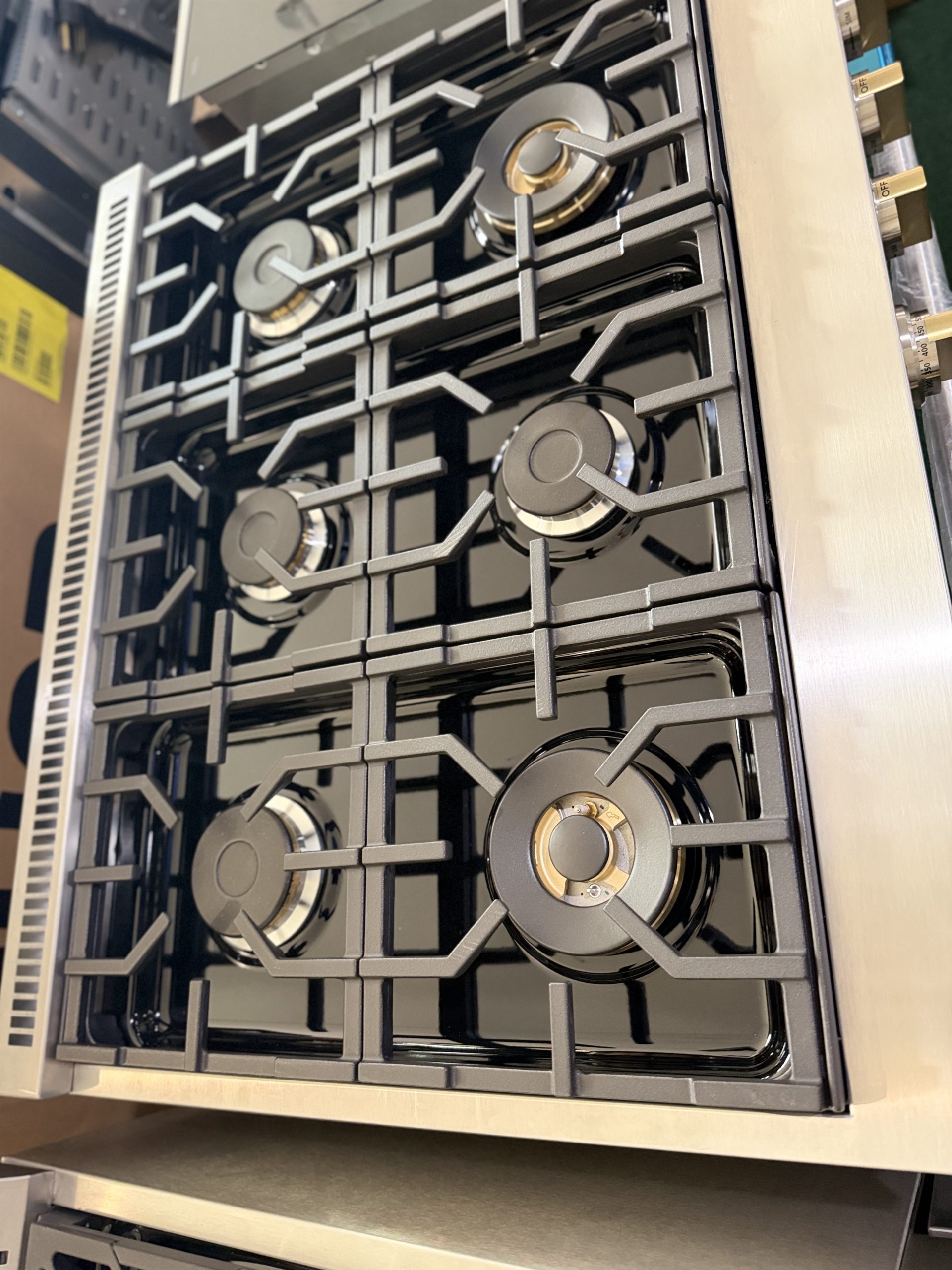 Monogram* 36" All Gas Professional Range with 6 Burners in Stainless Steel - Image 3