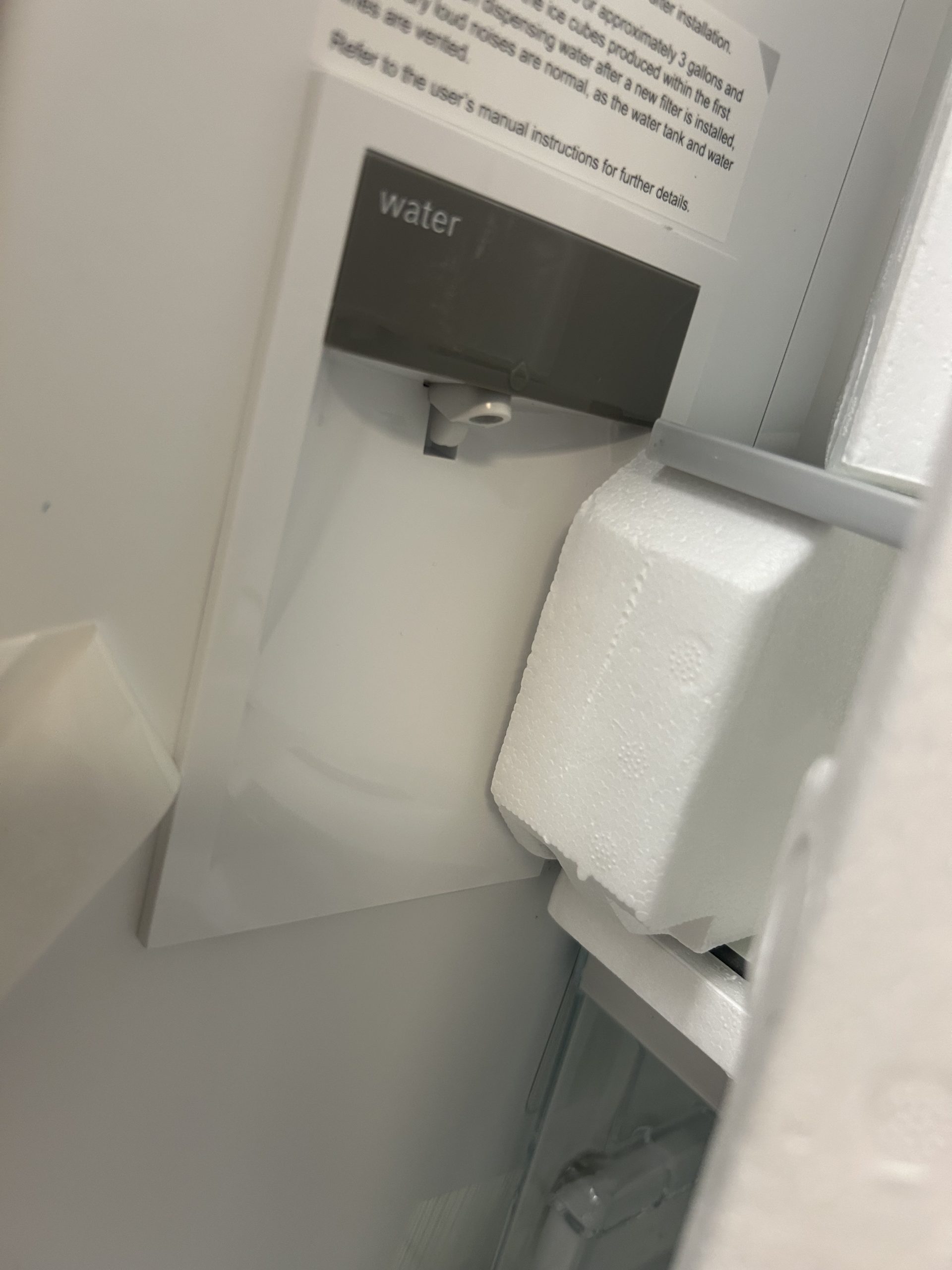 Bosch 800 Series 36 Inch Wide 20.8 Cu. Ft. Energy Star Certified French Door Refrigerator with MultiAirFlow and VitaFreshPro - Image 6