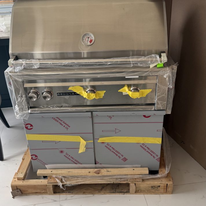 Lynx Sedona Series 36 Inch Freestanding Natural Gas Grill