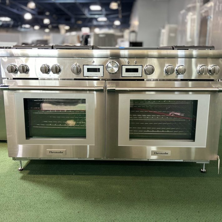 Thermador - Pro Grand 60'' 10.6 Cu. Ft. Freestanding Double Oven Dual Fuel LP Convection Range with Self-Cleaning - Stainless Steel