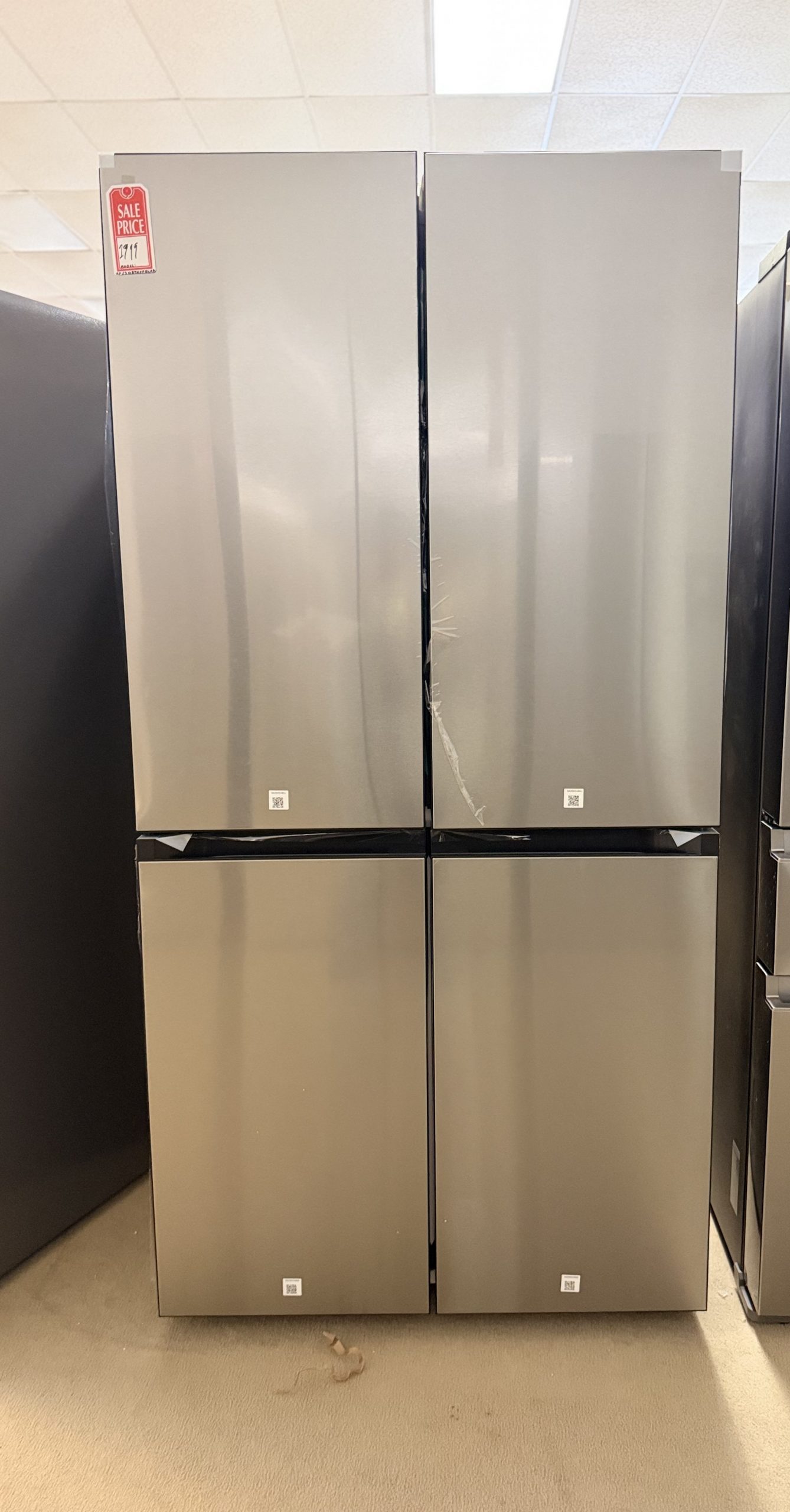 Samsung* Bespoke 23 Cu. Ft. 4-Door Flex French Door Counter Depth Refrigerator with Beverage Center - Stainless Steel