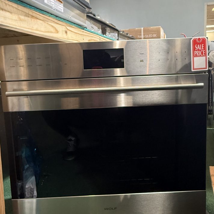 Wolf 30 Inch Single Smart Electric Wall Oven Stainless Steel, Tube Handle