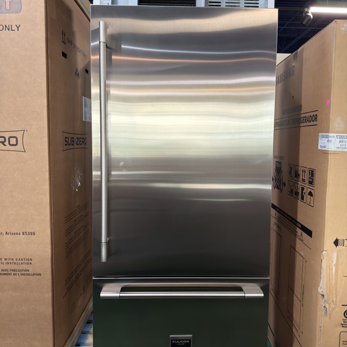 Fulgor Milano Sofia 36 Inch Built-In Refrigerator Bottom Mount Freezer, Right Hinge: Stainless Steel
