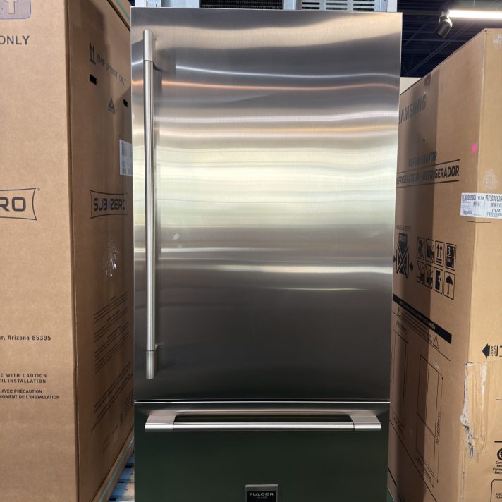Fulgor Milano Sofia 36 Inch Built-In Refrigerator Bottom Mount Freezer, Right Hinge: Stainless Steel