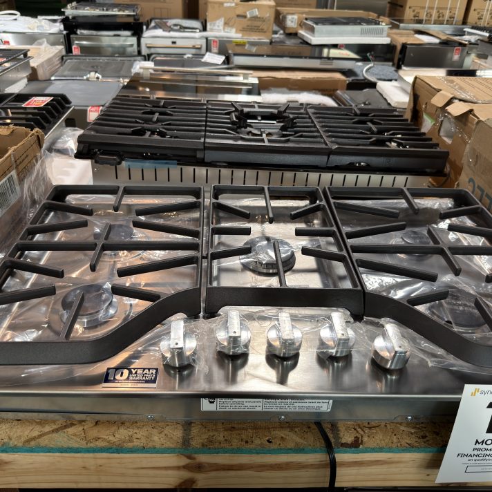 Maytag 36-inch Wide Gas Cooktop with DuraGuard Protective Finish