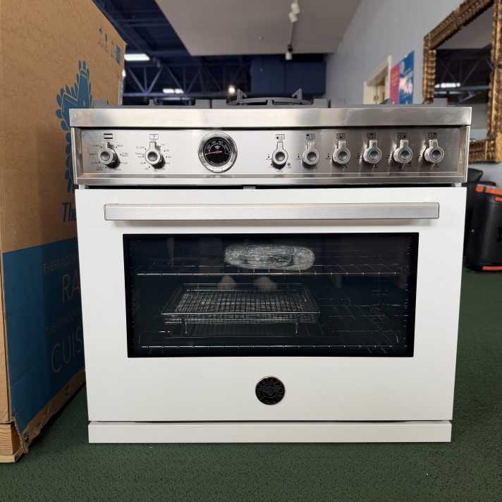 Bertazzoni - 36" Professional Series range - Gas oven - 6 brass burners White, Natural Gas.