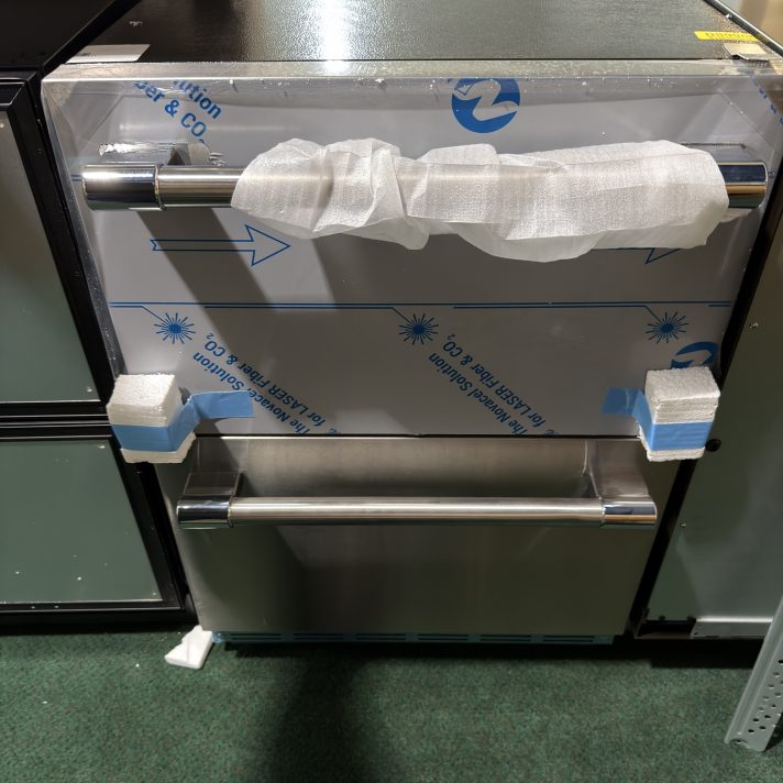 Thermador - Professional Series 4.4 Cu. Ft. Built-in Double Drawer Under-Counter Refrigerator - Stainless Steel