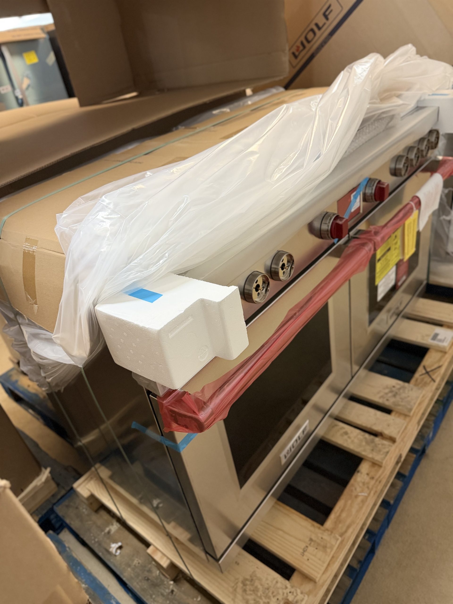 WOLF* 60" Dual Fuel Range- 6 Burners and Infrared Dual Griddle Stainless Steel - Natural Gas - Image 2
